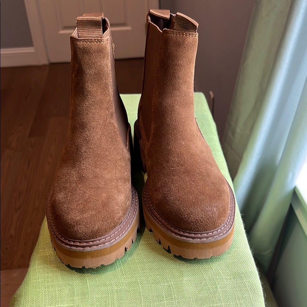 Brown Suede Women's Chelsea Boots